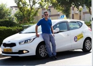 מישל & דוד ביטון מורים לנהיגה